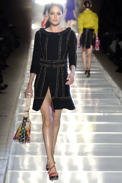 Look 25
